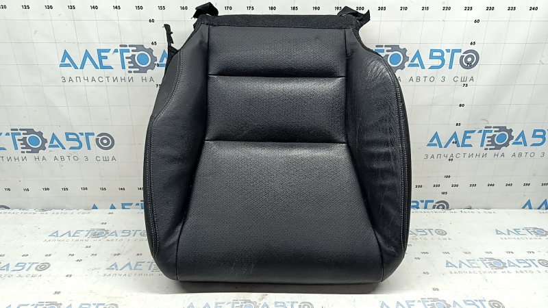 The driver's seat cushion cover for a Honda Accord 13-17 is black leather, perforated, heated, cracked, and wrinkled.