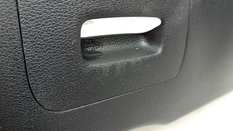 Driver's knee pad for Kia Sportage 23-25 HEV, black, scratches