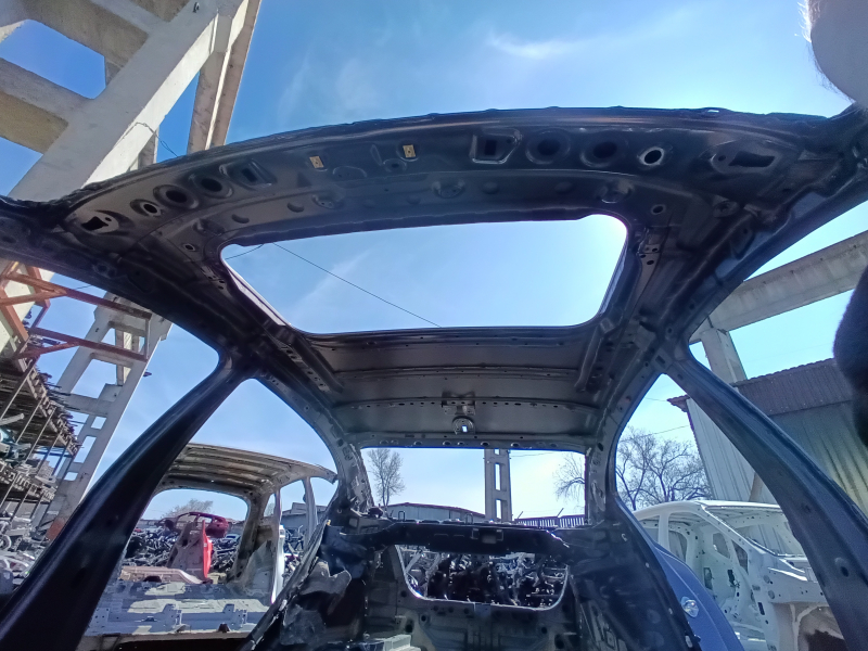Metal roof for a 17 Honda Accord, under the sunroof, on the body, dented