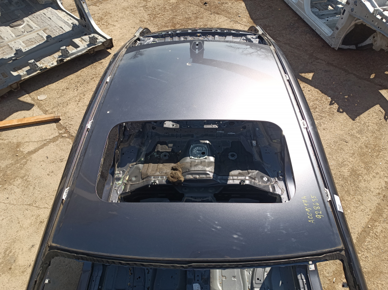 Metal roof for a 17 Honda Accord, under the sunroof, on the body, dented