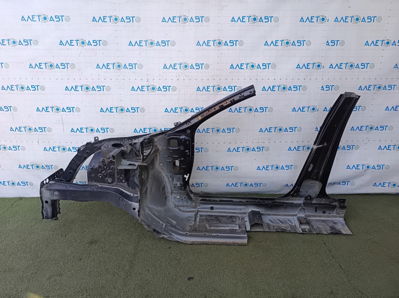 Front right quarter Honda Civic X FC 16-21 black, on the body