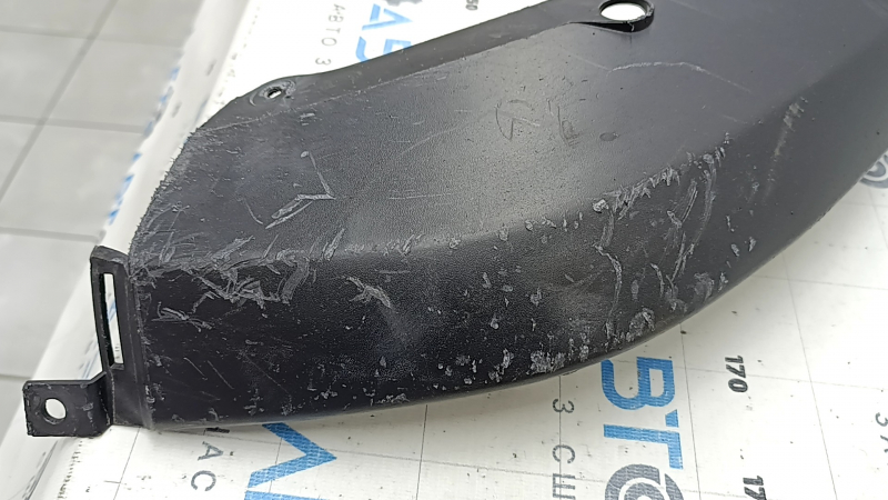 Infiniti QX50 19-20 front bumper lip: structure, scratches, dented, torn