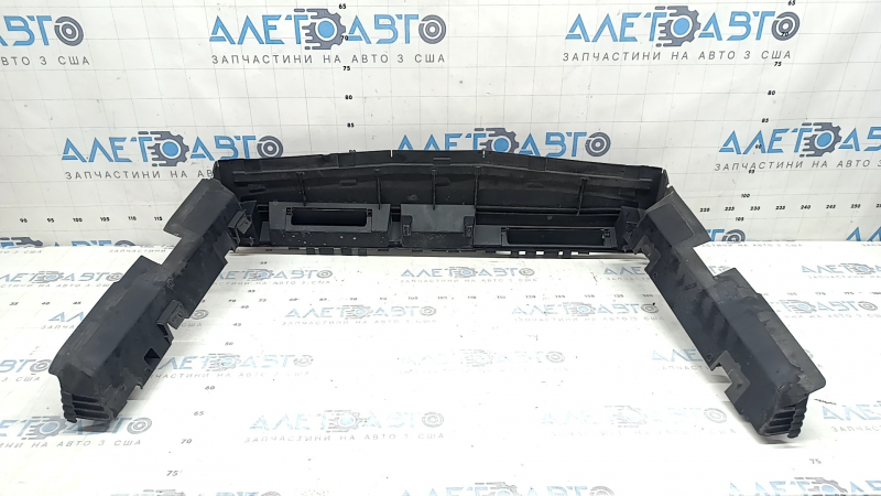 Upper radiator deflector for Mercedes H247 GLA 20-26 M260