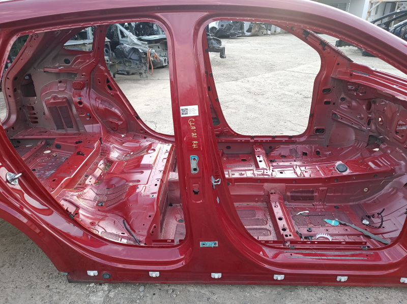 The central right body pillar of the Mercedes H247 GLA 20-26 on the body