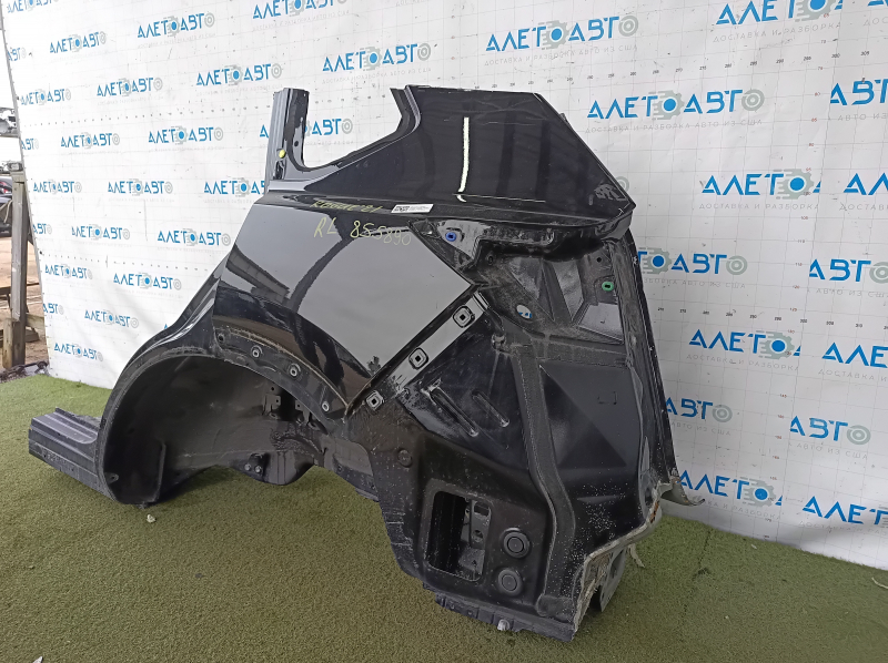 Quarter wing rear left Nissan Rogue 21-24 US built on body, black