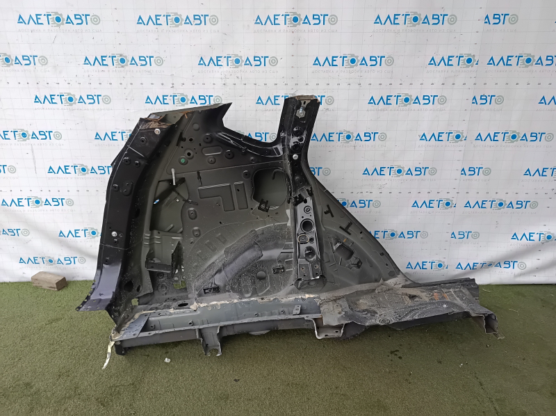 Quarter wing rear left Nissan Rogue 21-24 US built on body, black