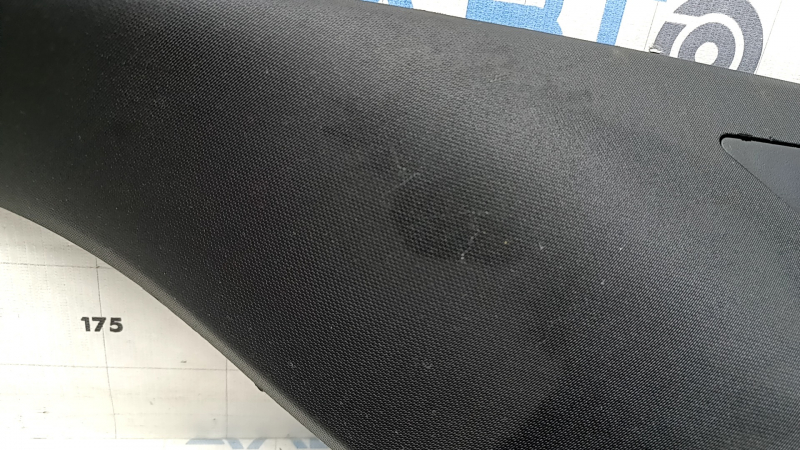 Right rear pillar trim for Dodge Challenger 15-23, black, scratched