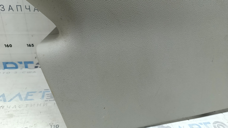 Right rear pillar trim for a Dodge Grand Caravan 11-20, gray, scratched, worn