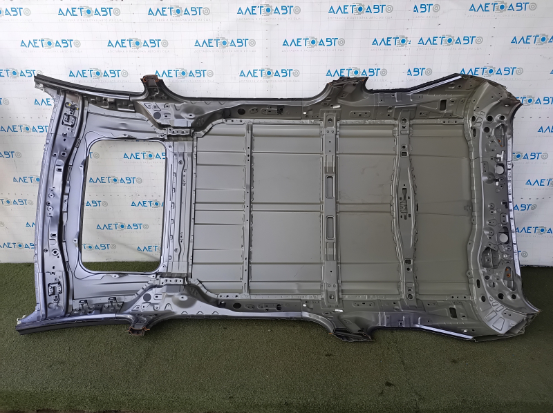 Metal roof for Toyota Sienna 21-24 with sunroof and dents