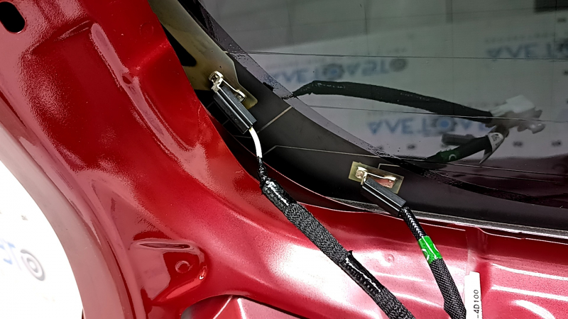 The bare trunk door with glass for the 2021-2024 Toyota Venza.