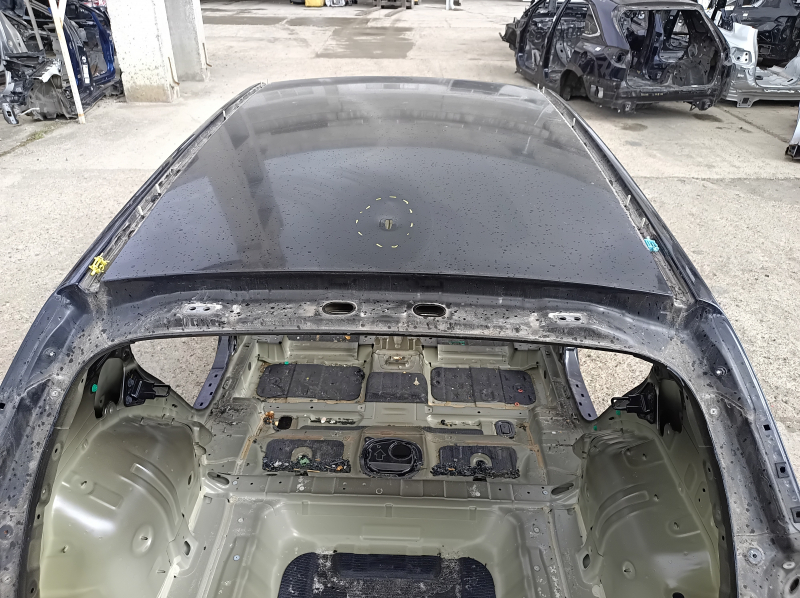 Kia Niro 17-22 metal roof without sunroof, on the body, dented