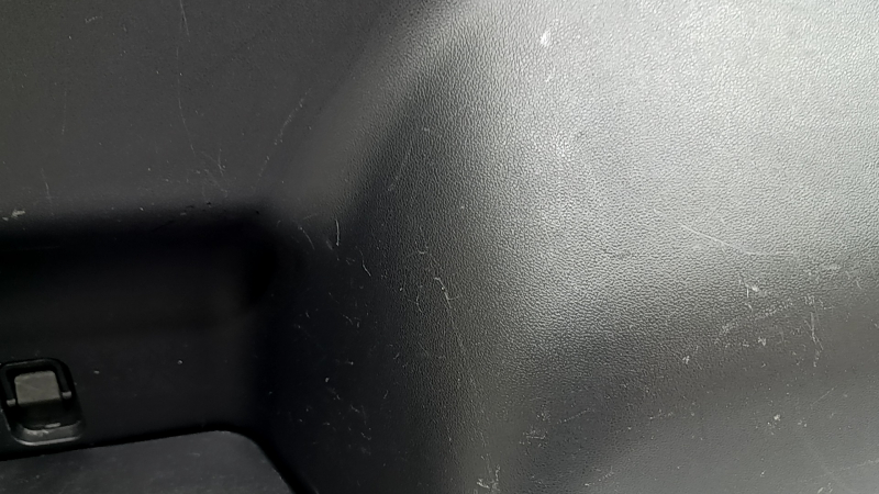 Left arch trim for Hyundai Tucson 2020-2026, black, 1.6T HEV, PHEV, with hooks, lamp, and cigarette lighter, scratches