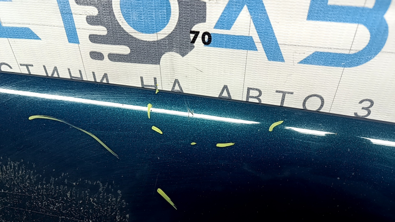 Bare hood for Audi Q7 16-26 aluminum, blue LV5Z, glued, scratches