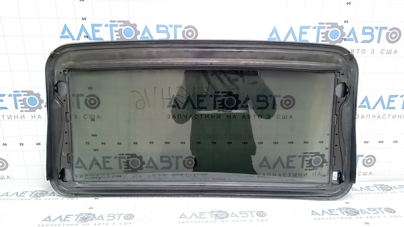 Toyota Highlander 14-19 sunroof glass seal tear