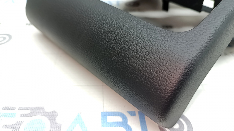 Audi Q5 80A 18-24 rear center console trim, black with lower trim, worn