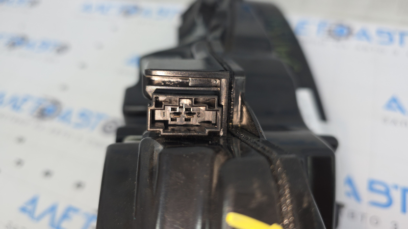 The membrane has come loose on the front left door speaker of the Audi A6 C7 12-18 Bose.
