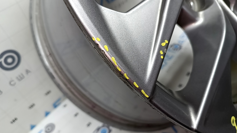 R17 x 7J Toyota Sienna 21-26 light curb rim