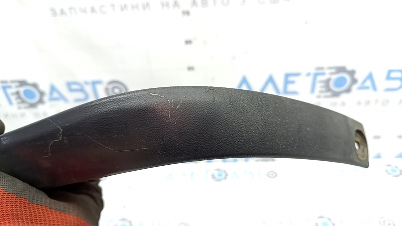 Rear right fender arch trim for VW Tiguan 09-18 SEL, on the bumper, scratches, broken mount