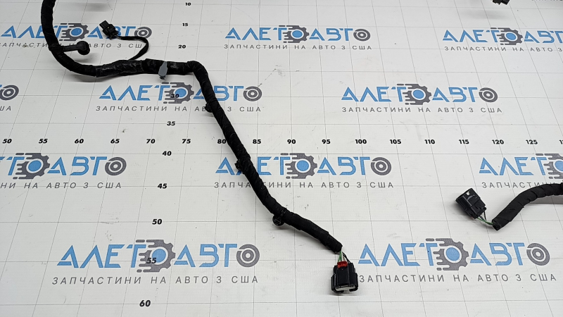 Jeep Compass 22-23 rear bumper wiring for parking sensors, BSM, and foot-operated trunk opening sensor