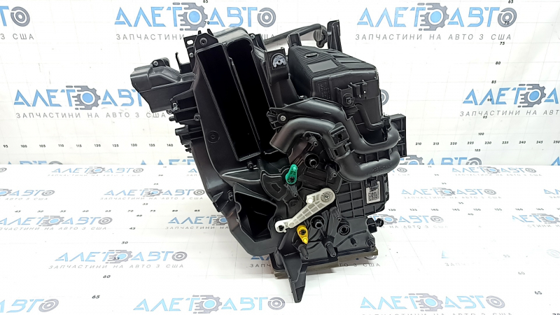 The bare heater housing of the Kia Niro 23-26 PHEV air conditioner for the rear row airflow