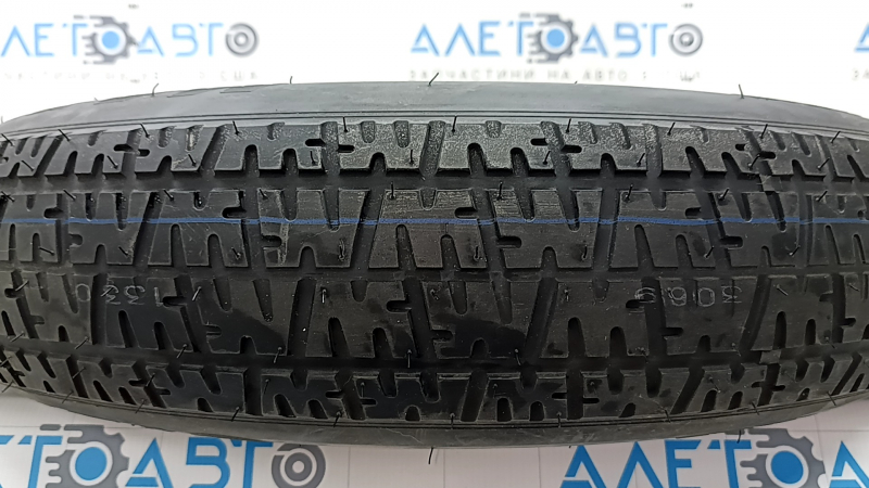 Nissan Rogue 21-26 D17 165/90 spare tire, rusty rim