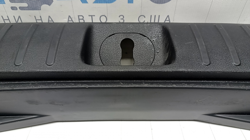 Hyundai Tucson 16-21 trunk opening trim, black, scratches, broken fasteners