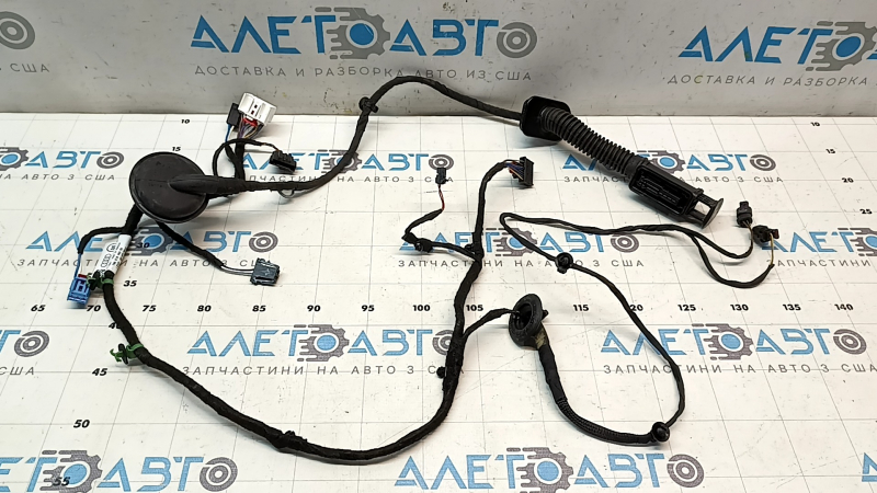 Wiring for the rear right door of the Audi Q8 19-26