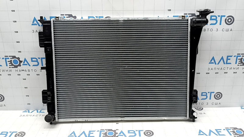 Radiator cooling water Hyundai Azera 12-17 dented LUZAR