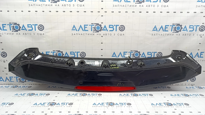 Kia Niro 17-22 trunk lid spoiler with brake light missing brake light fragment