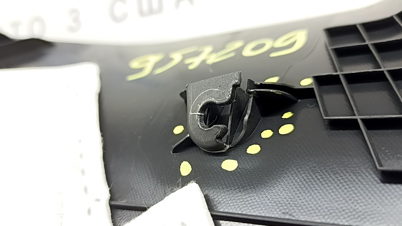 Left arch trim for Hyundai Santa FE 21-23, black, for subwoofer and speaker, Harman Kardon, broken mount, scratches, scuffs, crack