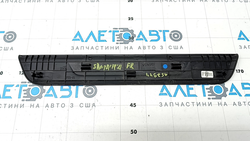 Front right outer door sill trim for Hyundai Santa FE 19-23, black, scratches