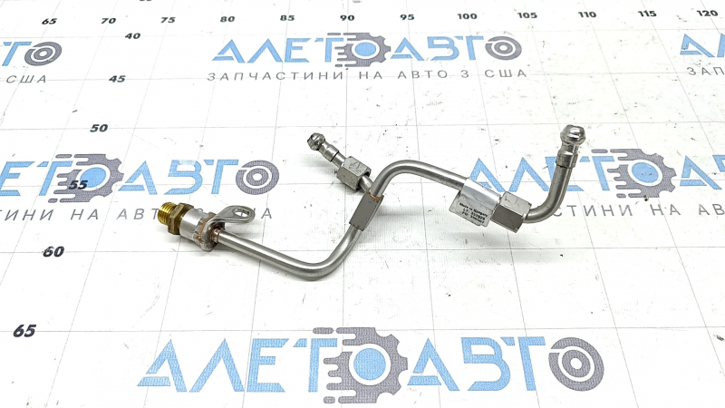 High-pressure fuel line, right, Porsche Cayenne 19-26 3.0T
