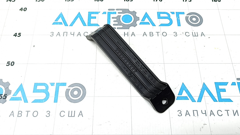 Lower left rear bumper mount on the Kia Sportage 20-22