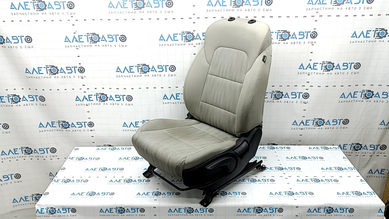 Kia Sportage 20-22 driver's seat without airbag, manual, gray fabric, LX, dry-cleanable, worn