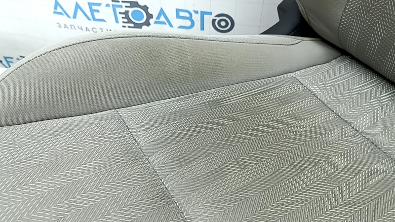 Kia Sportage 20-22 driver's seat without airbag, manual, gray fabric, LX, dry-cleanable, worn
