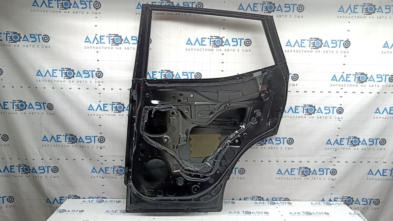 Bare rear right door Nissan Rogue Sport 17-22 black G41, with upper chrome molding, bump on chrome, scratches