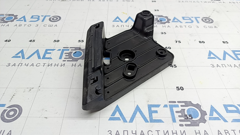 Lower right headlight mounting bracket for Nissan Rogue Sport 20-22