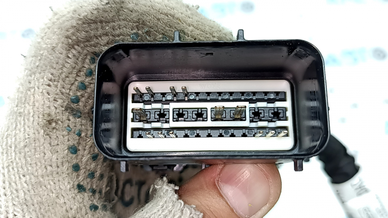 Heated passenger seat plug for Ford Edge 15-24, 13-pin