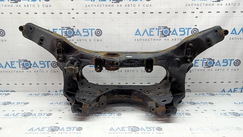 Rear subframe for a 17-22 Nissan Rogue Sport AWD, rusty