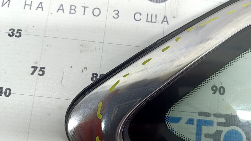 Rear right window with blind glass, Nissan Rogue Sport 17-22, scratches on chrome