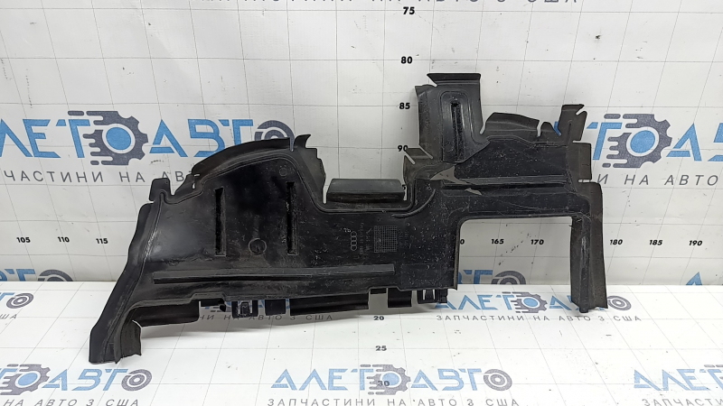 Right radiator deflector for Audi A6 C7 2016-2017 (restyling 2.0) - cracks