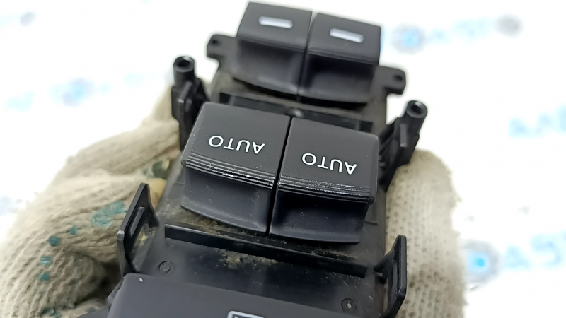 Front left window lift control for a Honda CRV 17-22 black, 2-speed, peeling coating