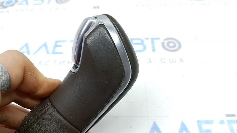 Audi A6 C7 16-18 Restored Brown Gear Shift Knob with Scratches