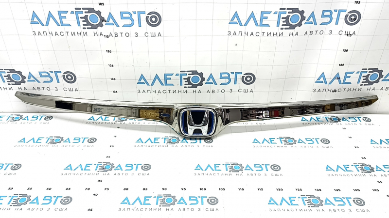Honda CRV 20-22 chrome trunk lid molding with emblem, hybrid, scratches