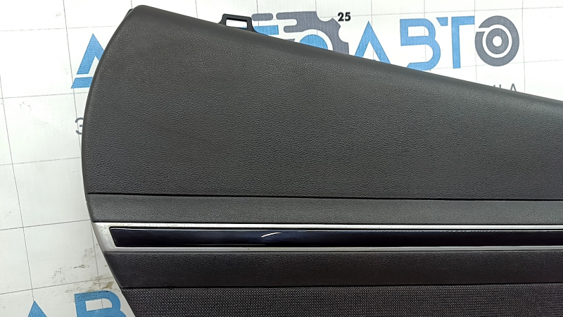 Door trim, rear left, Hyundai Tucson 22-26, black leather with black fabric insert, black leather armrest, chrome molding with black gloss, scratches, dry-cleanable, sooty