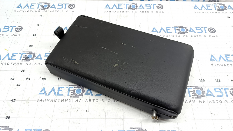 Rear seat armrest, 2nd row, Hyundai Tucson 22-26, black leather, dry-cleanable, melted plastic spots