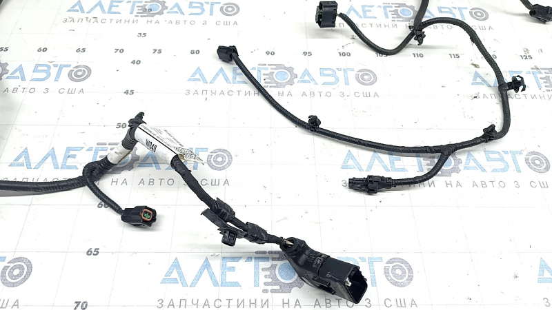 Hyundai Tucson 22-24 USA front bumper wiring for signals, ambient air temperature sensor, and Distronic