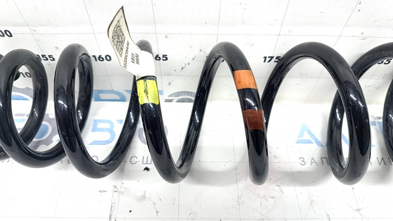 Rear right spring for Hyundai Tucson 22-26 FWD with panoramic windows, 1 yellow, 1 orange, 1 brown