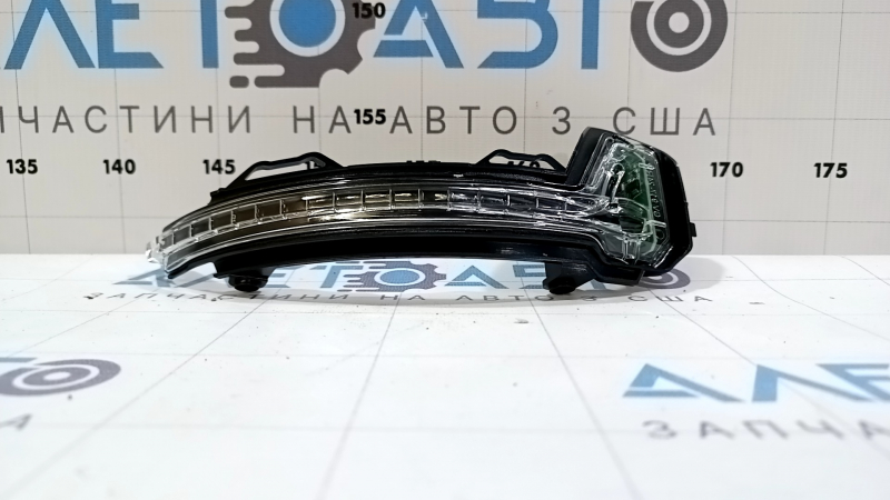 Right mirror turn signal repeater VW Tiguan 18-