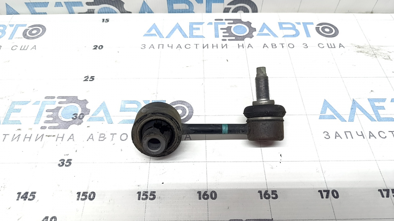 Rear left stabilizer link Hyundai Tucson 22-26